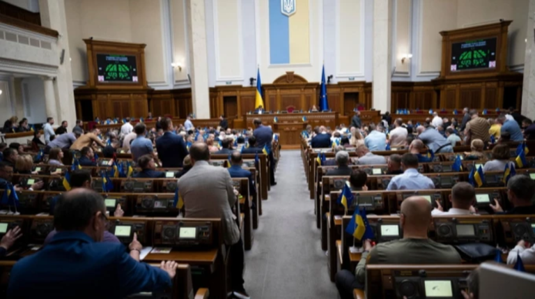 У Верховній Раді викрито злочинну групу депутатів