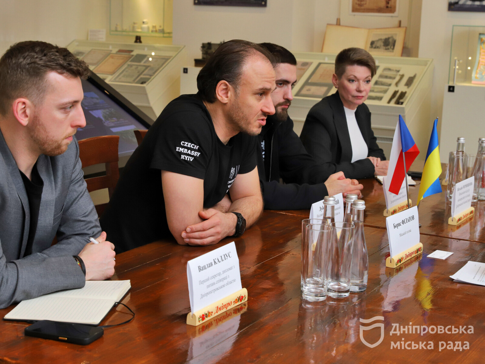 Дніпро та Чехія активізують співпрацю: деталі зустрічі мера з послом