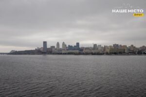 Очікується хмарно та дощово: погода на 3 грудня у Дніпрі