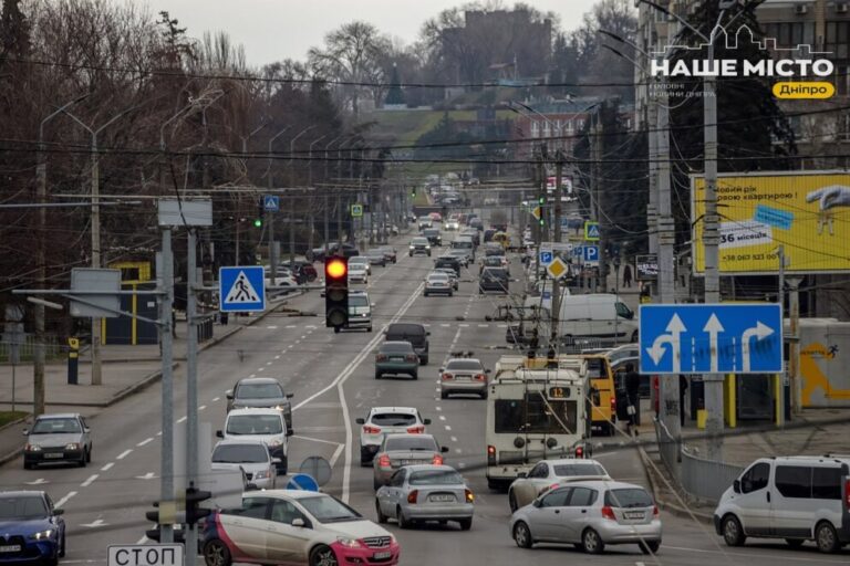 Зміни у русі громадського транспорту Дніпра 18 грудня