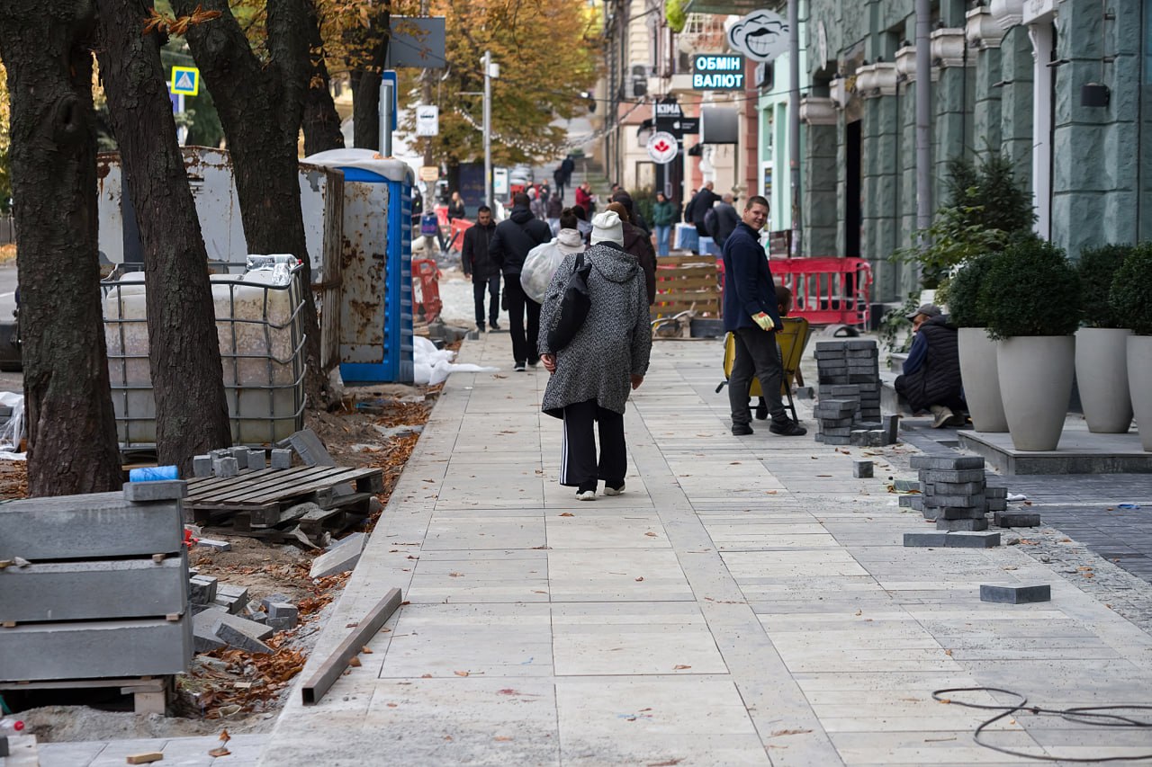 Ремонт проспекту у Дніпрі попри воєнний стан