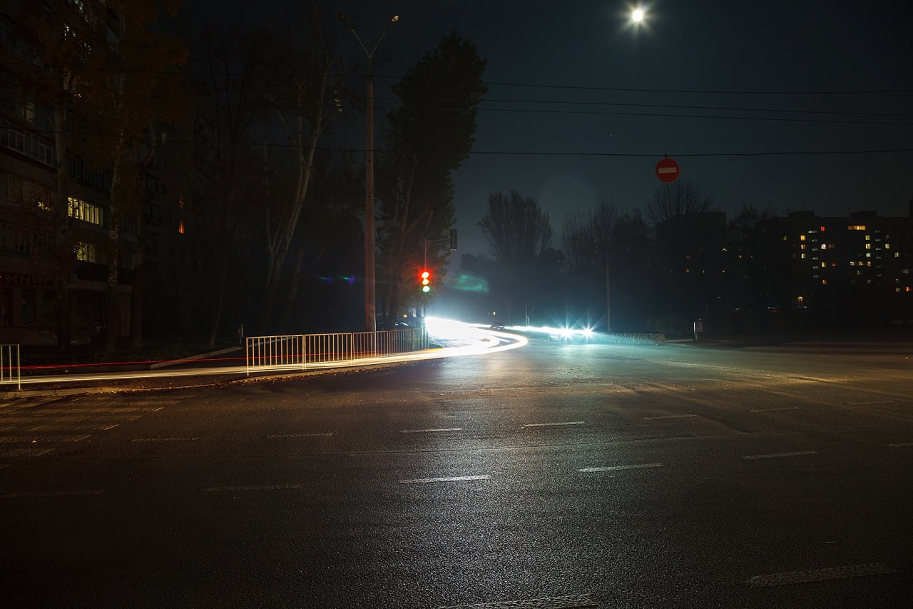 У Дніпрі енергетиків напали під час відключення світла