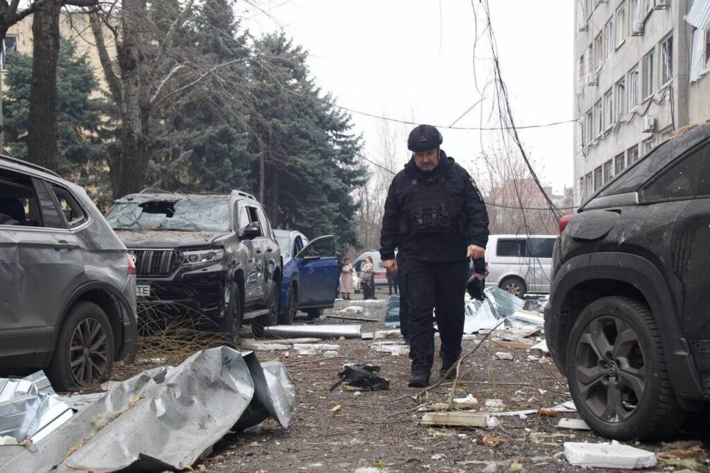 Ракетна атака на Дніпро: 15 осіб постраждало