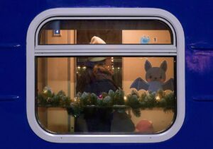 Укрзалізниця під час свят: додаткові поїзди для подорожей