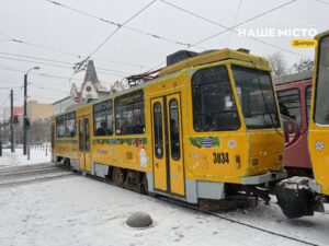 Зміни в русі громадського транспорту Дніпра 27 грудня