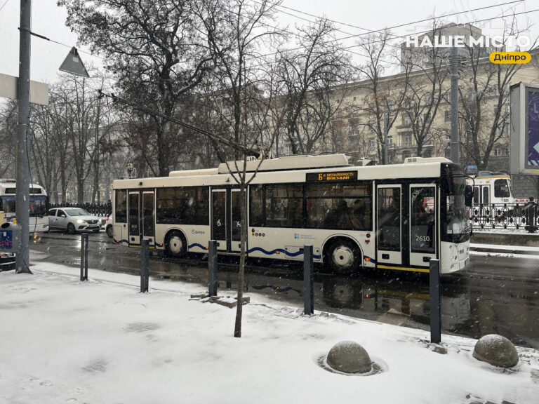 Графік роботи громадського транспорту у Дніпрі на Новий Рік