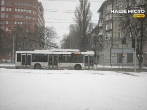 Зміни у русі транспорту у Дніпрі 30 грудня