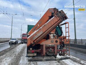 Дніпро незабаром завершить ремонт Старого мосту