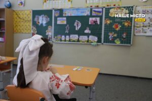 Організація навчання у школах Дніпра: дистанційне чи очне?
