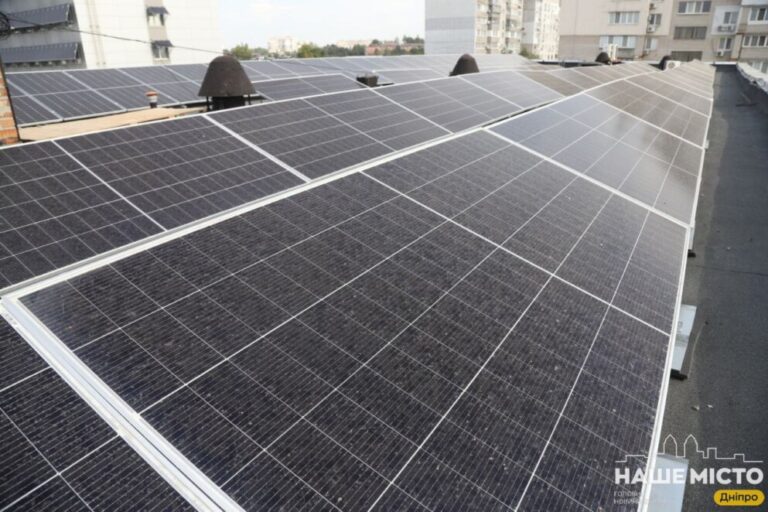 Спрощення встановлення сонячних панелей в Україні