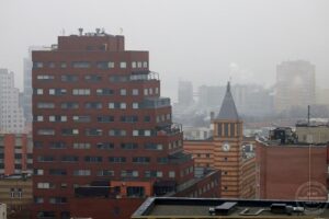 Спокійна ніч у Дніпрі та повітряна тривога: деталі