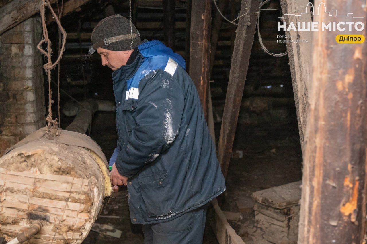 Аварійні служби Дніпра ліквідують комунальну надзвичайну ситуацію