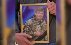 Кривий Ріг прощається з бойовим медиком Родіоном Дятком