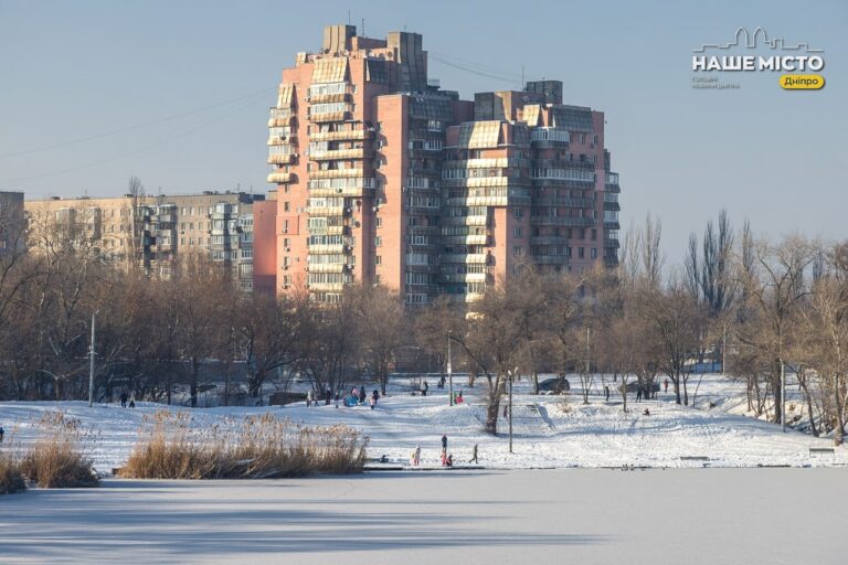 Чотири тривоги за ніч у Дніпрі: громада на варті безпеки