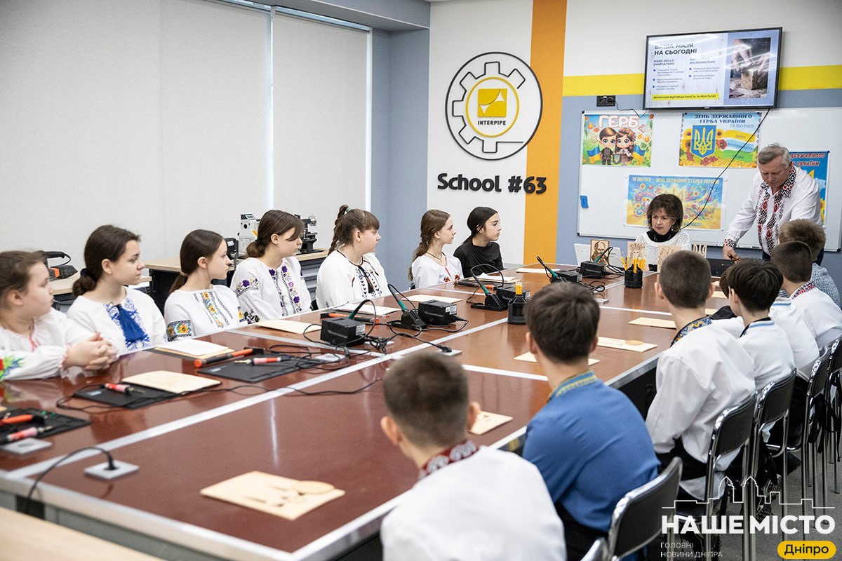 У Дніпрі відкрили оновлену майстерню у гімназії №63