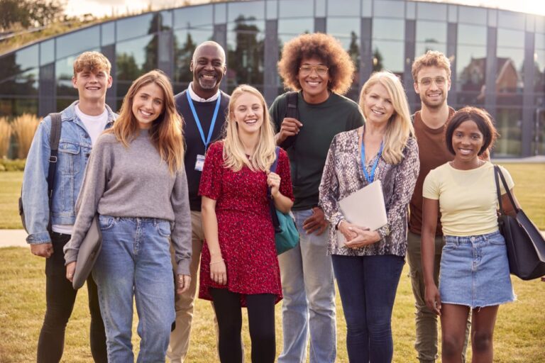 Центр Мєрошевського відкриває можливості для українців