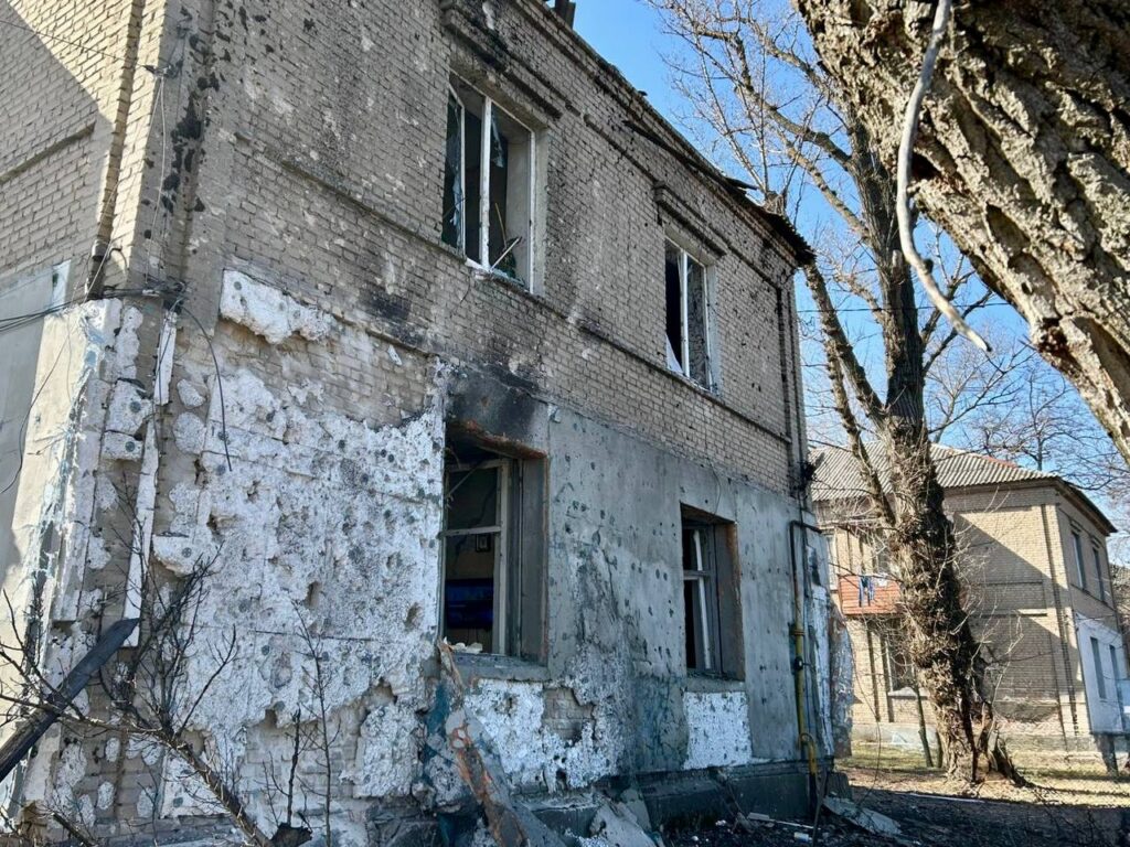 Наслідки нічної атаки у Дніпрі: пошкодження житлових будинків