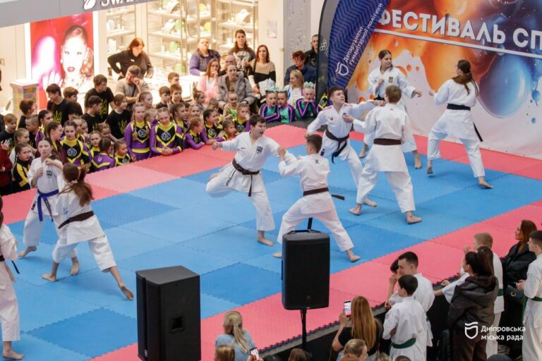 У Дніпрі понад 200 дітей змагалися на Фестивалі спорту
