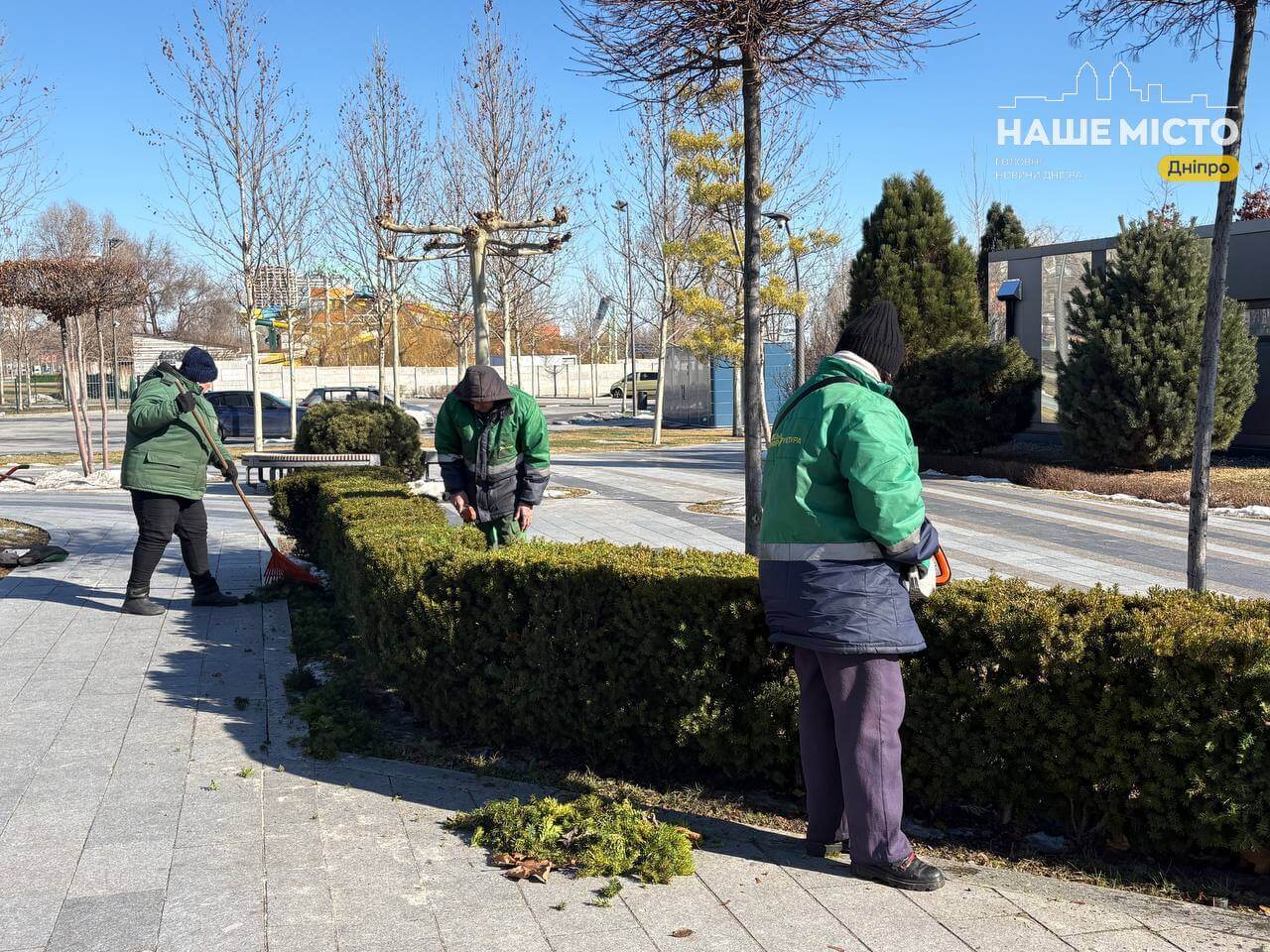 Дніпро оновлює парки: почались весняні роботи по благоустрою