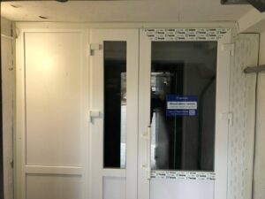 У Дніпрі вже встановили майже 1 400 других тамбурних дверей у під’їздах