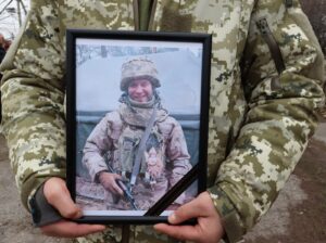 У Новоолександрівці попрощалися із захисником Іваном Сохачем