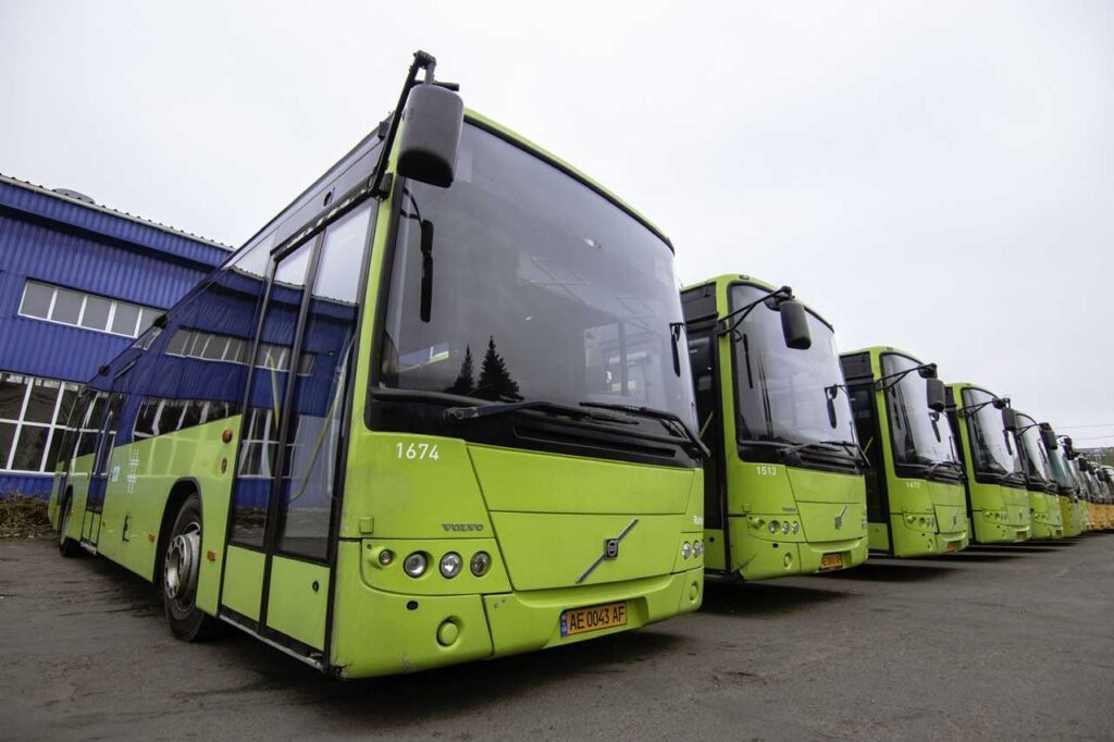 Ціни на дизель стрімко зростають: чи подорожчає проїзд у Дніпрі?