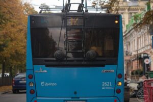 Зміна руху громадського транспорту в Дніпрі 5 березня