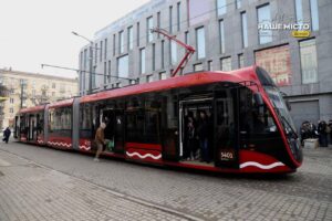 У Дніпрі рік ефективної роботи безготівкової оплати проїзду в електротранспорті