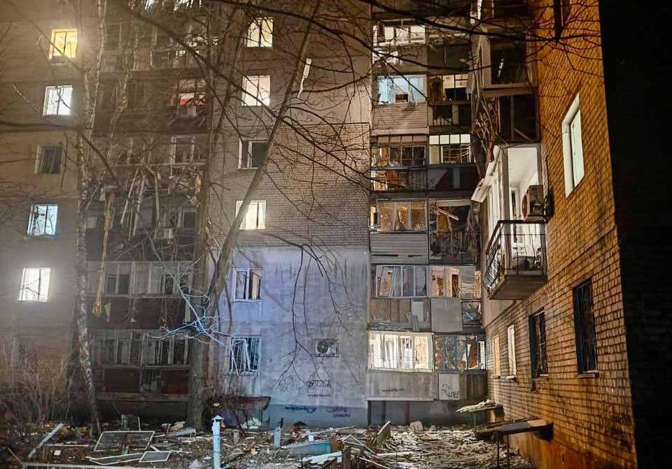Нічна атака у Дніпрі: пошкоджено багатоповерхівки