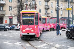 Зміни у русі транспорту в Дніпрі 25 березня через ремонт колії