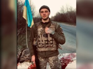 На Нікопольщині провели в останню путь захисника Артема Бібікова