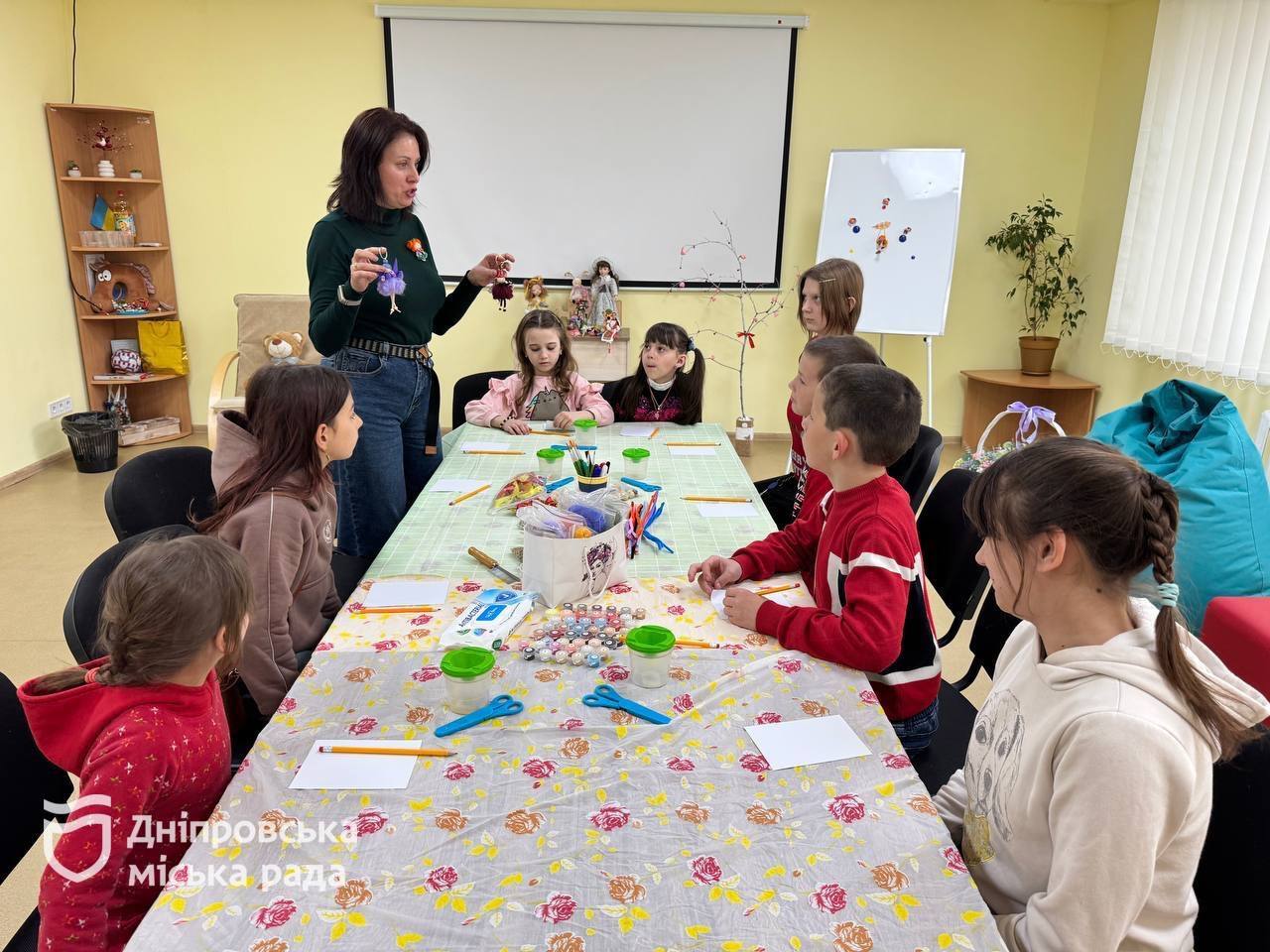 У Дніпрі провели майстер-клас для дітей: створюємо ляльки