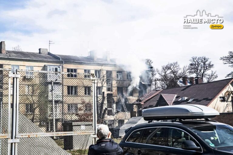Атака на Дніпро 26 березня: пошкоджено житловий будинок, є постраждалі