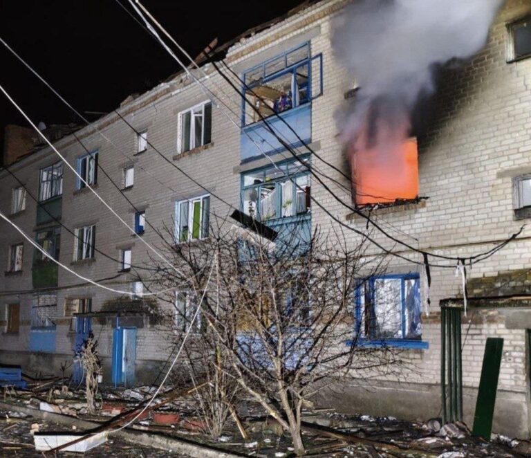 Ворог атакував три райони Дніпропетровщини дронами та артилерією понад 10 разів