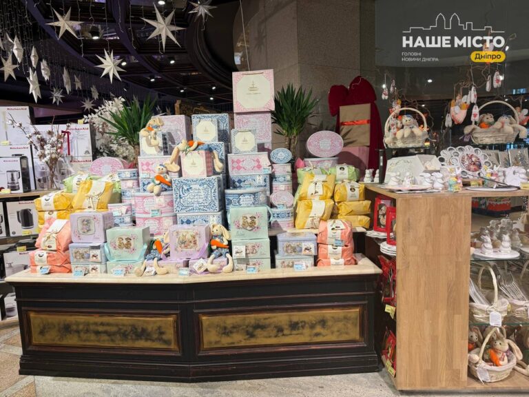 У Дніпрі продають паски до Великодня за ціною до 5000 грн