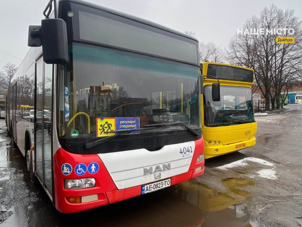 Зміни у русі транспорту в Дніпрі через ремонт трамвайної колії