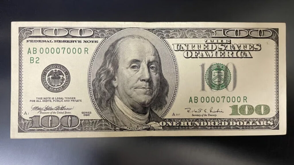 Чи можна обміняти долари 1996 року у 2026 році