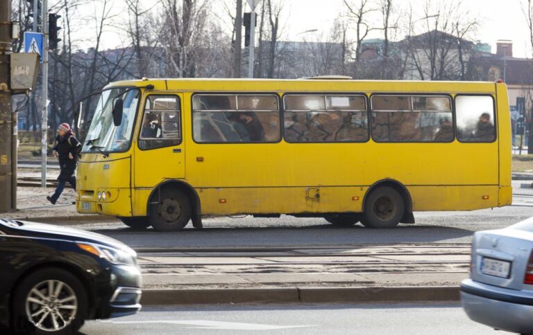 У Самарі підвищили тариф на проїзд у маршрутках до 25 грн
