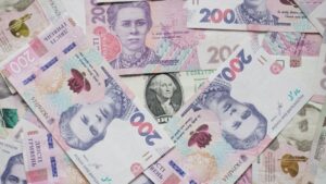 Найчастіше підробляють гривні номіналом 500 та 200 у 2025 році