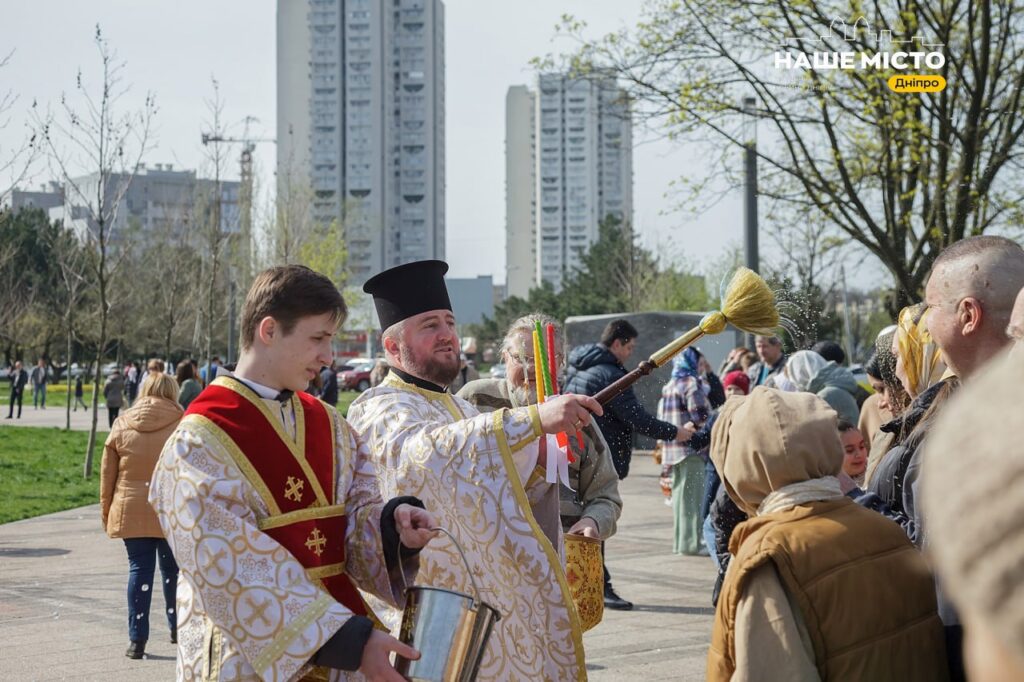 Великдень-2026 на Дніпропетровщині: розклад та безпека свят