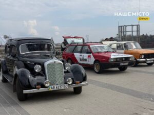 У Дніпрі пройшов автопробіг ретроавтомобілів «За весною»