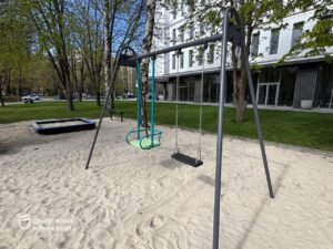 У Дніпрі оновили дитячий майданчик на вул. Грушевського