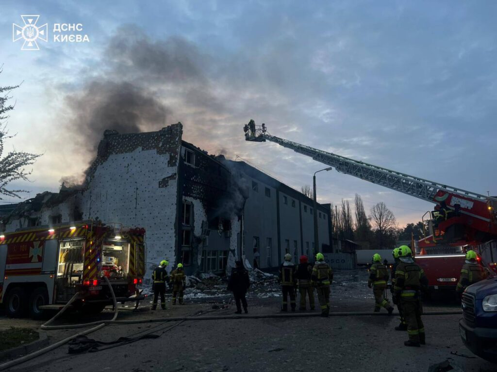 Російська атака на Київ 16 квітня: 5 загиблих та понад 20 поранених