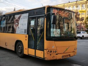 Графік руху громадського транспорту у Дніпрі 25 квітня: зміни через ремонти