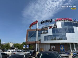 ТРК “Appolo” у Дніпрі: торговий центр, що вистояв під час війни