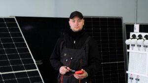 Десантник з Дніпра став майстром монтажу сонячних систем