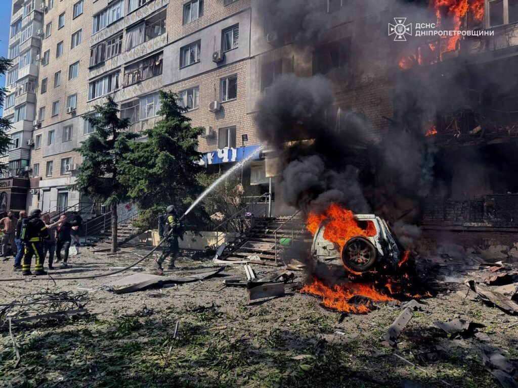 Внаслідок атаки безпілотника в Павлограді постраждали п’ятеро людей
