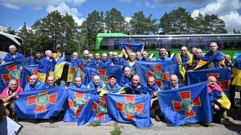 Захисник Маріуполя з Кривого Рогу повернувся з російського полону після 4 років