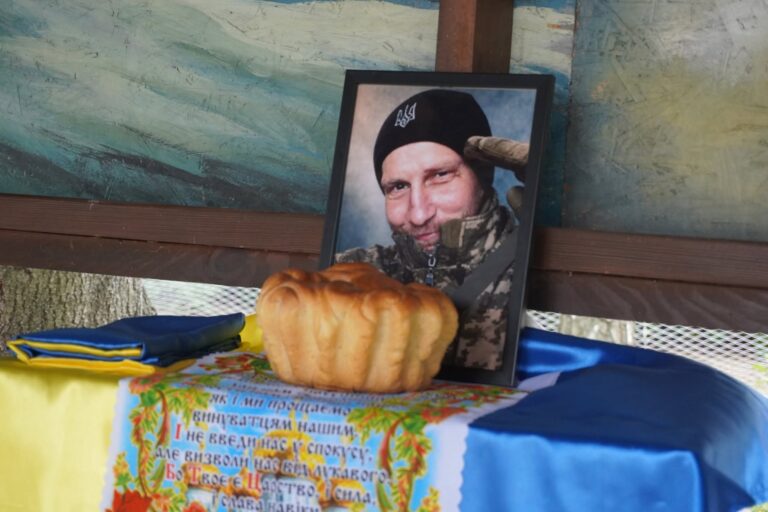 У Нікополі поховали військового Андрія Ткаченка