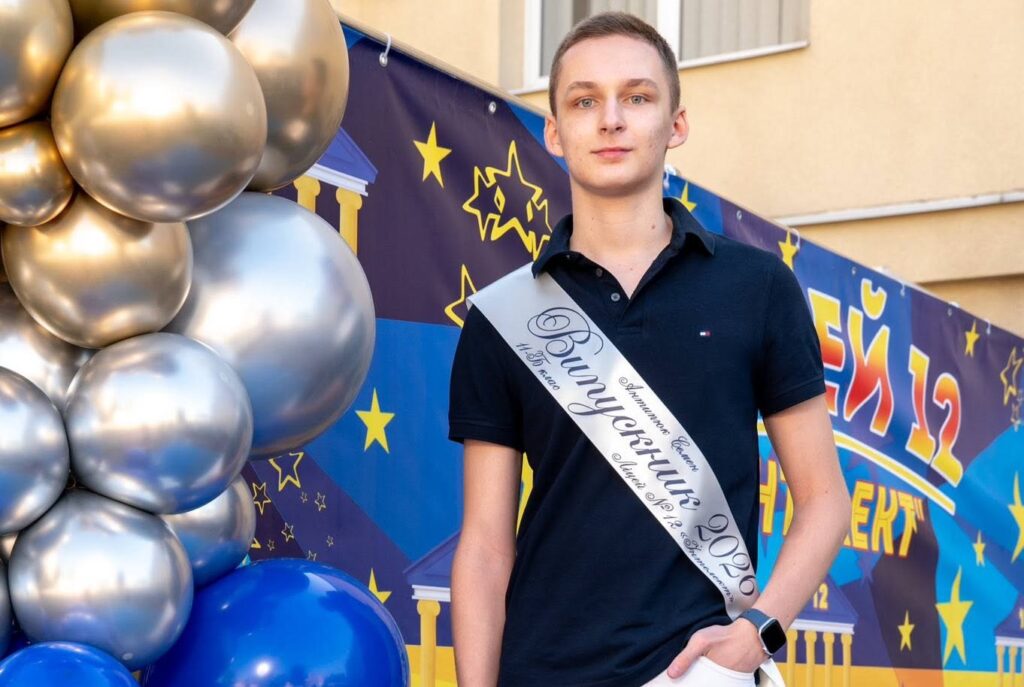 Маріуполець зі 400 балами НМТ навчається у Дніпрі та мріє про кібербезпеку